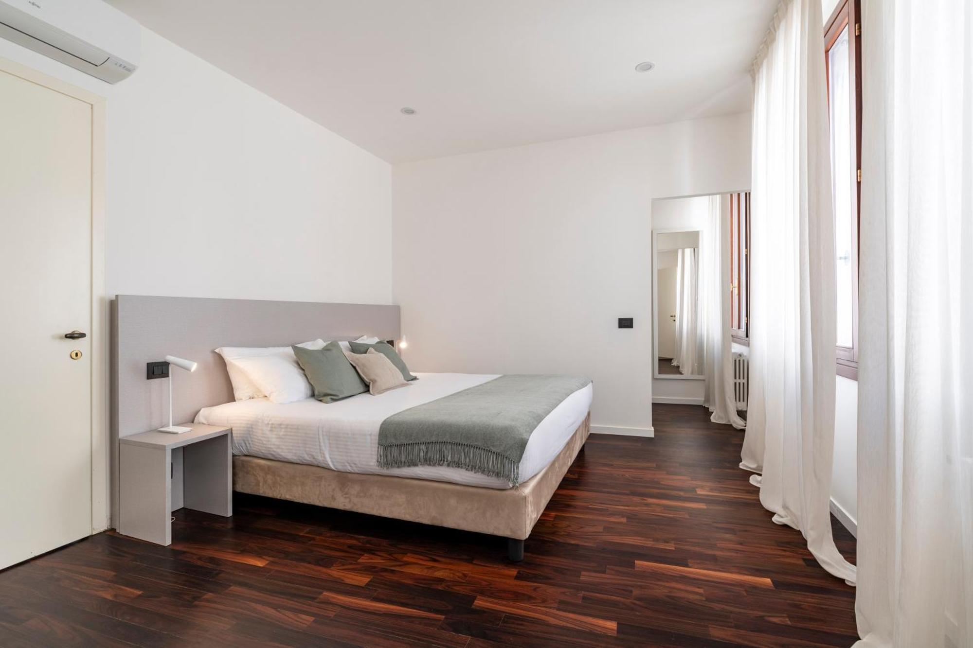 San Barnaba Palace R&r Apartamento